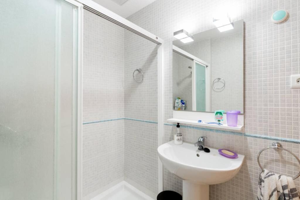 La Rapita - Apartamento De Dos Dormitorios Con Piscina Comunitaria Alcanar Ngoại thất bức ảnh