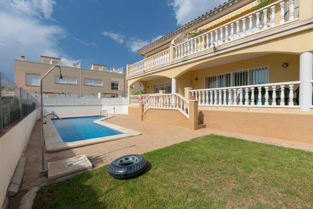La Rapita - Apartamento De Dos Dormitorios Con Piscina Comunitaria Alcanar Ngoại thất bức ảnh