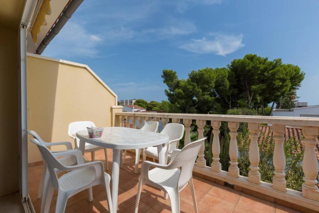 La Rapita - Apartamento De Dos Dormitorios Con Piscina Comunitaria Alcanar Ngoại thất bức ảnh